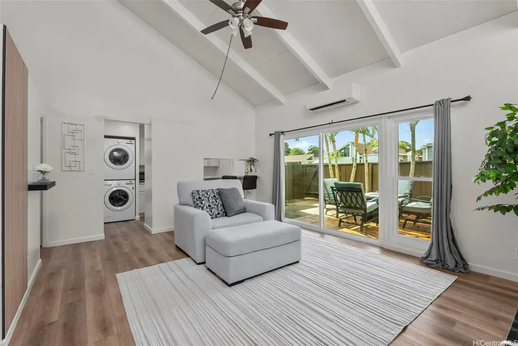 94-557 Makohilani Street # 1060, Mililani