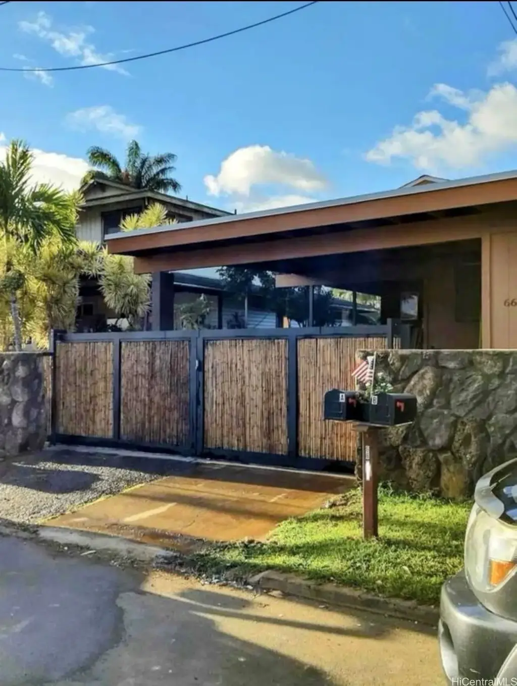 66-924 Kamakahala Street, Waialua