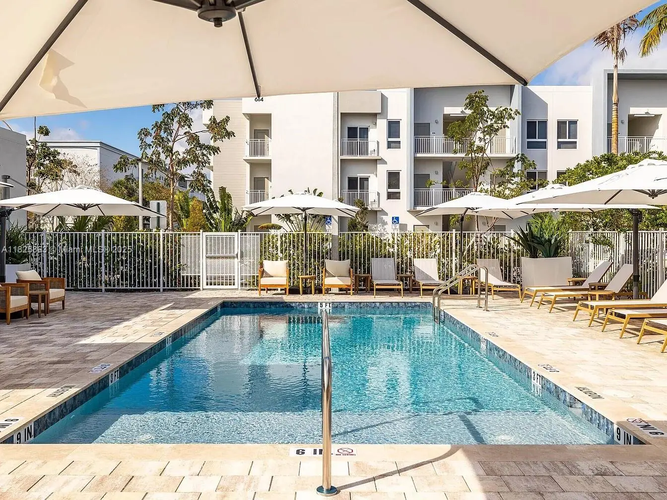 Photo of Listing #A11825863