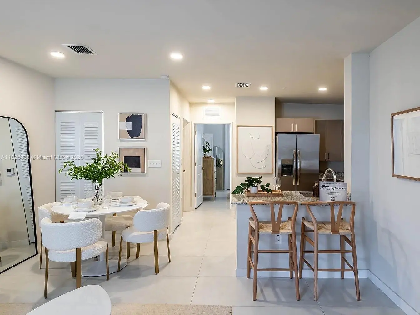 Photo of Listing #A11825868