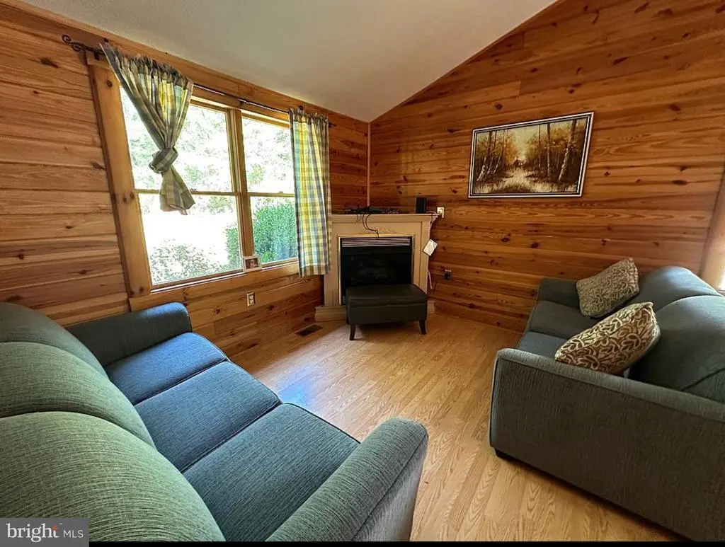 432 Cardinal Dr, Luray