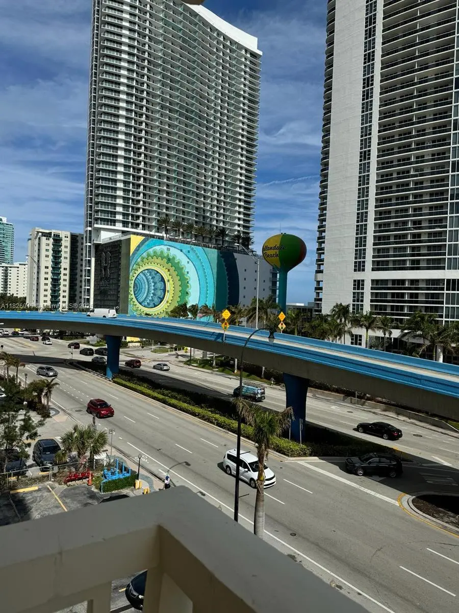 Photo of Listing #A11826019