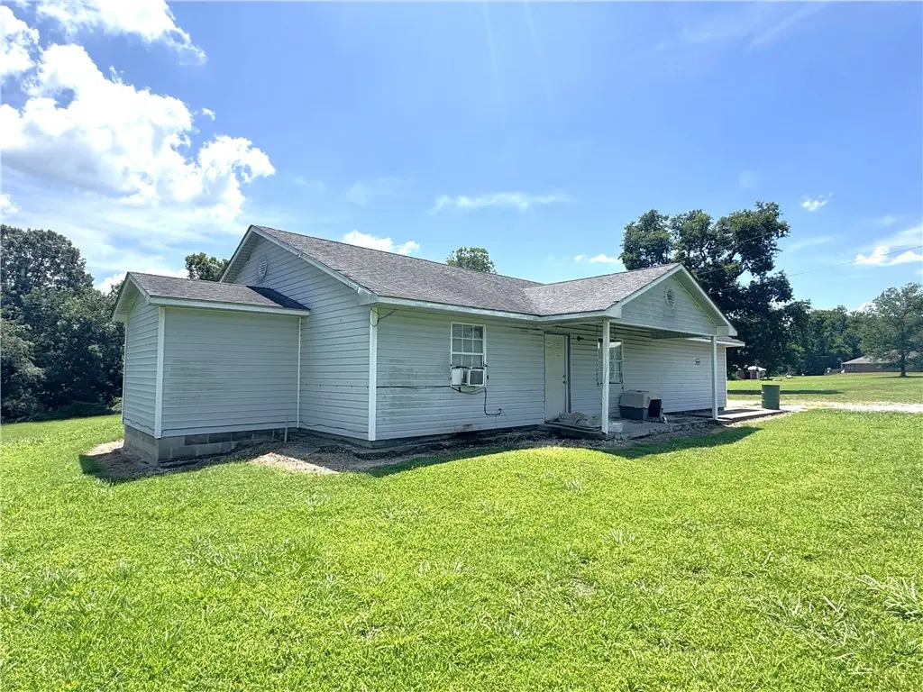 473676 Hwy 51, Stilwell