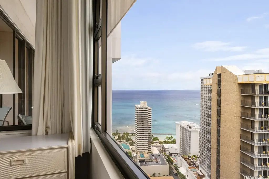 201 Ohua Avenue # 3702-1 (penthouse), Honolulu