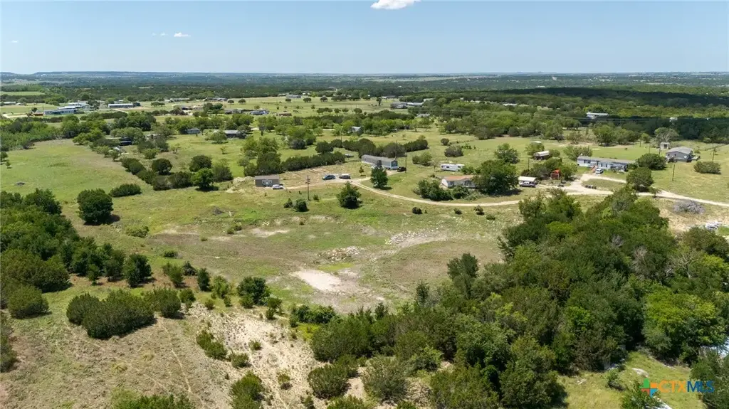 1039 Twin Mountain Road, Copperas Cove