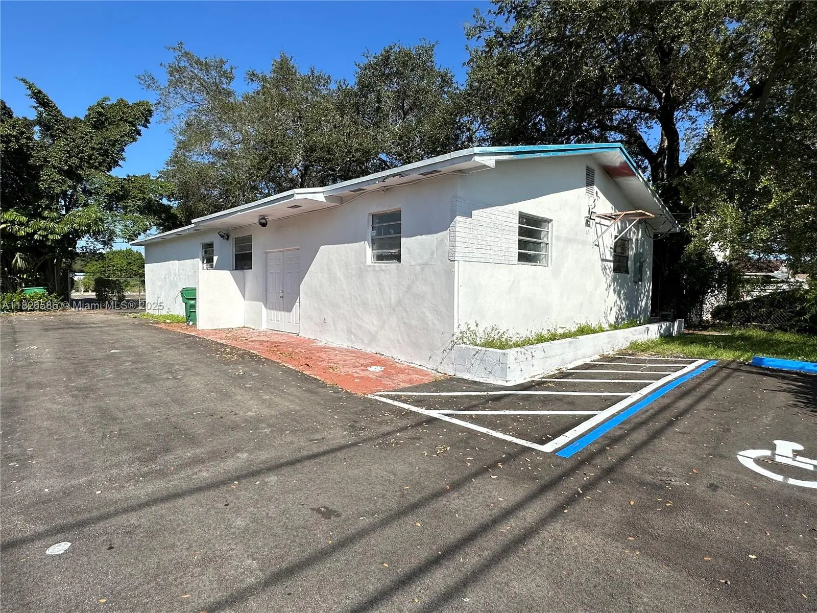 Photo of Listing #A11826586