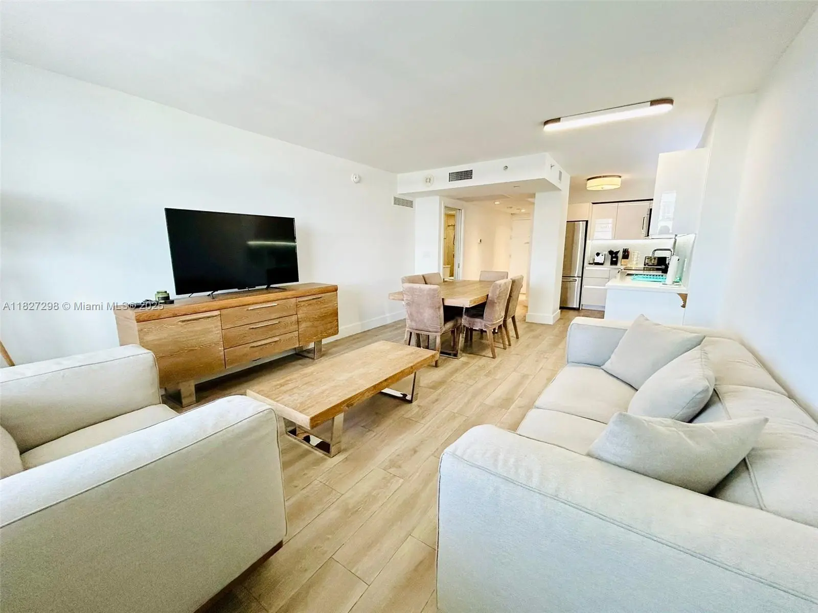 Photo of Listing #A11827298