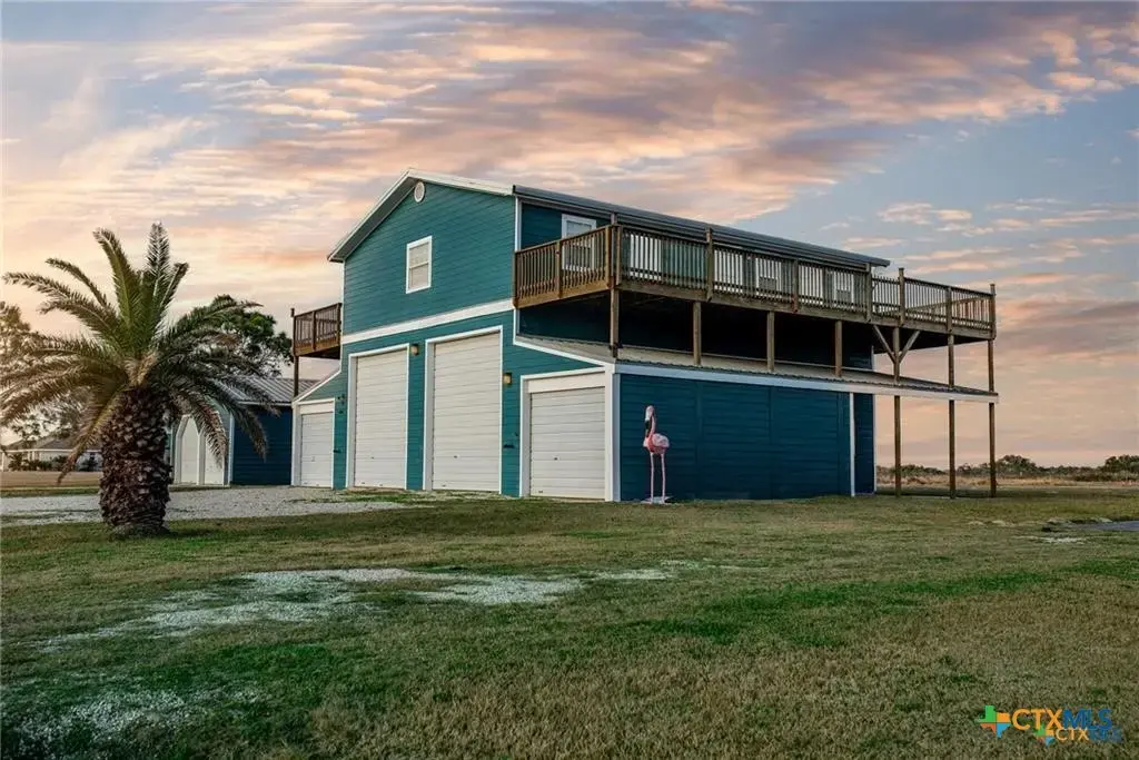 19 Dewberry Lane, Seadrift