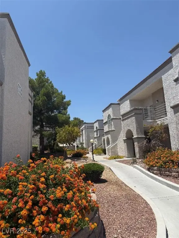 Photo of Listing #2695254