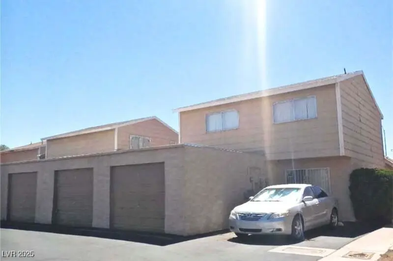 Photo of Listing #2695466