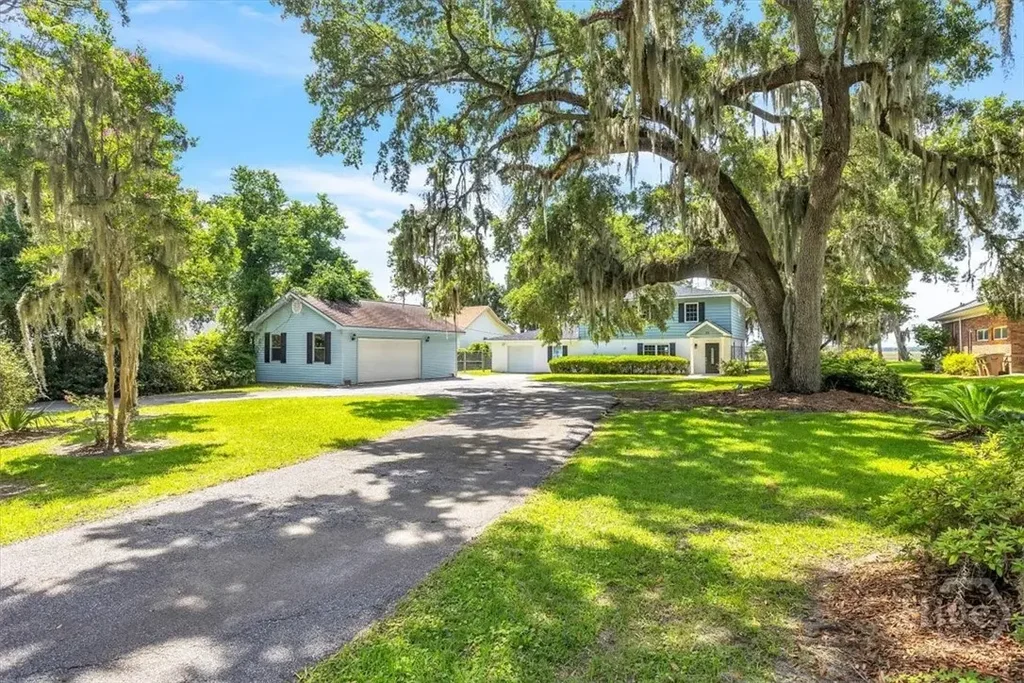 92 Old Mill Road E, Richmond Hill