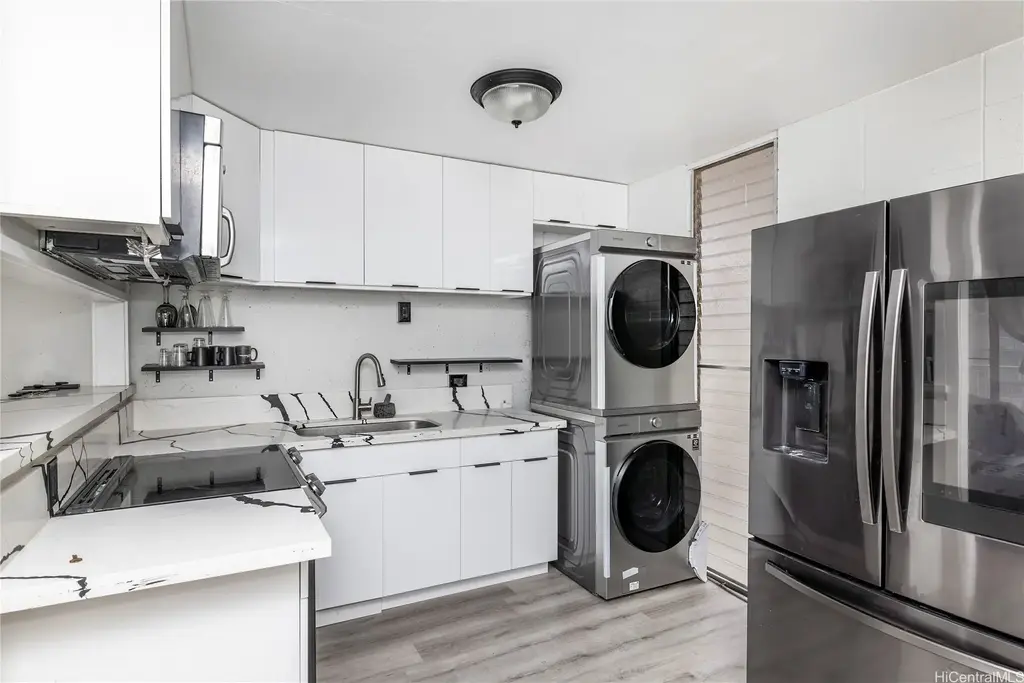 95-20 Waihonu Street # C805, Mililani