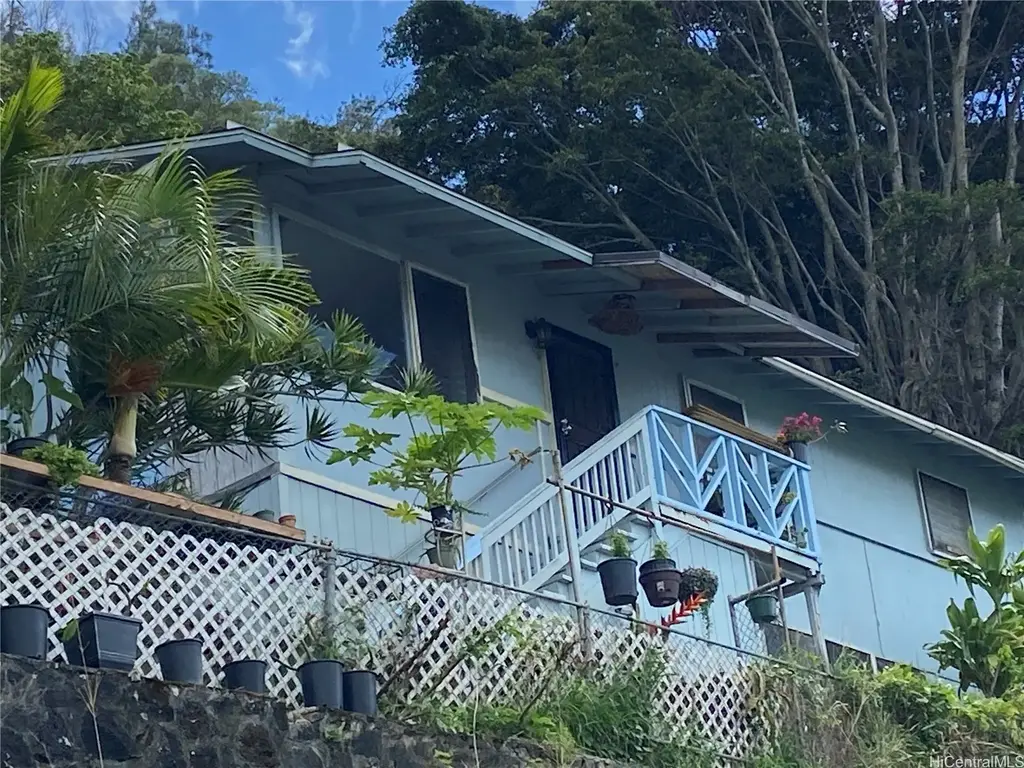 1561 Ahihi Street, Honolulu