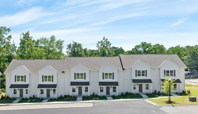 3260 Academy Dr 408, Opelika