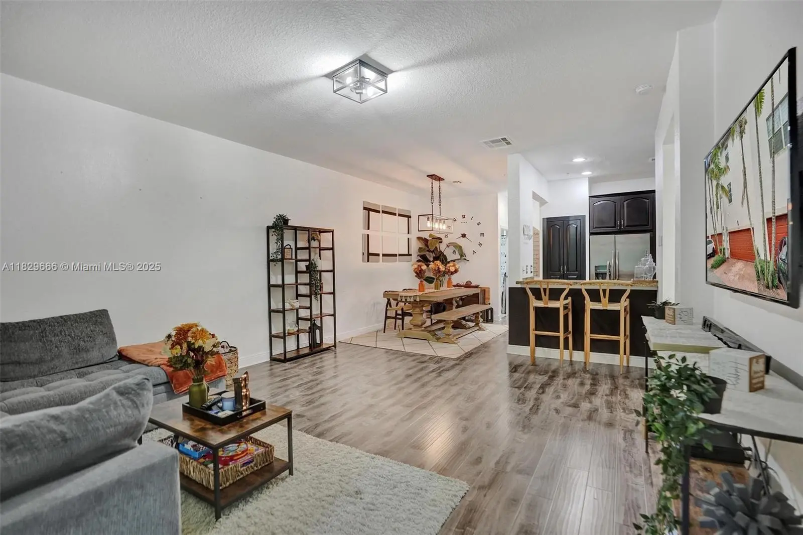 Photo of Listing #A11829666