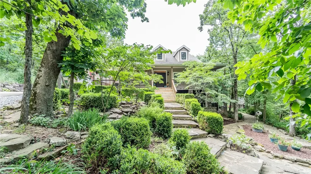 19641 Conestoga Road, Elkins