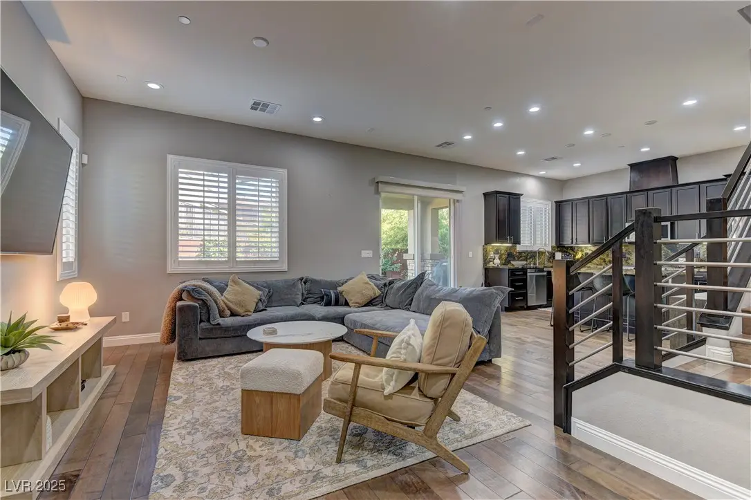 Photo of Listing #2696232