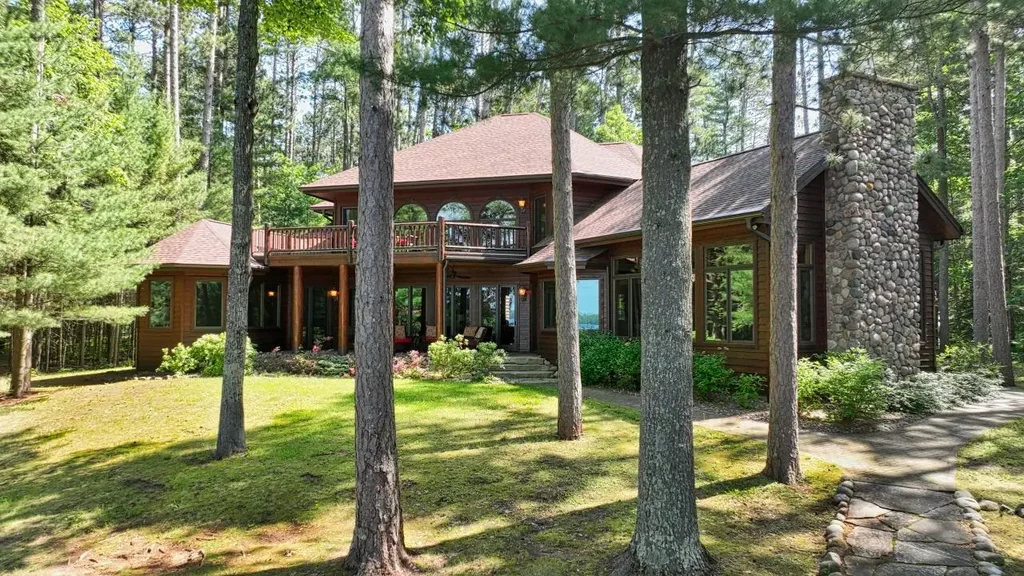 5407 Bluebird Point Rd, Manitowish Waters