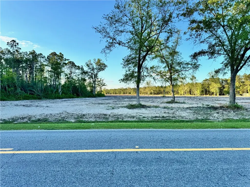 2966 Dean Still Road, Blackshear