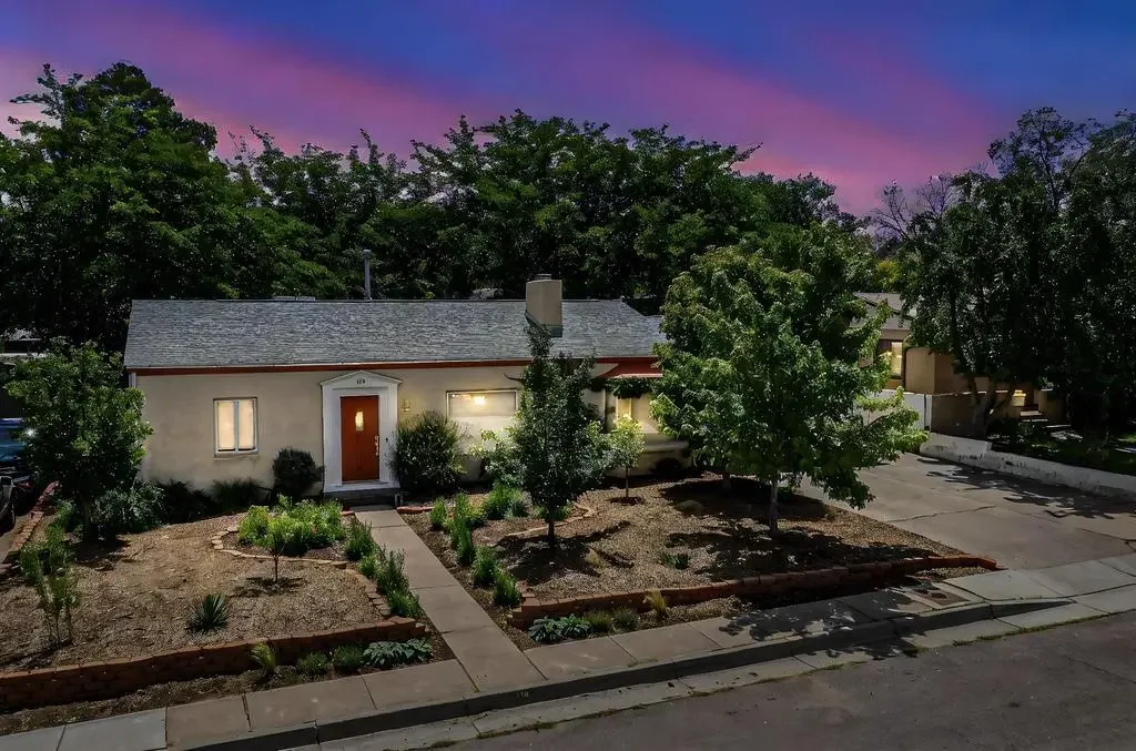 710 Amherst Drive Se, Albuquerque