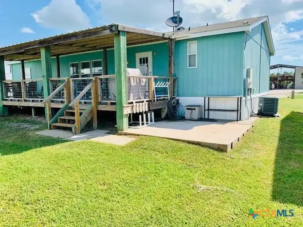 77 Blue Street, Port O'Connor