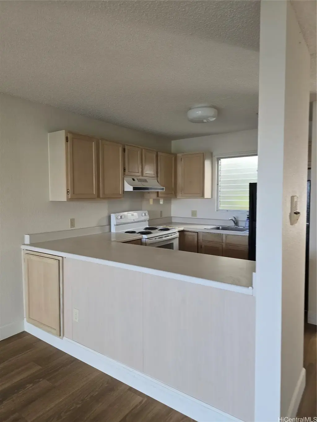 95-1050 Makaikai Street # 20f, Mililani