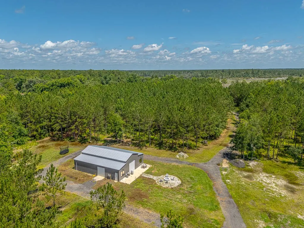 380 Burnt Fort Road, White Oak