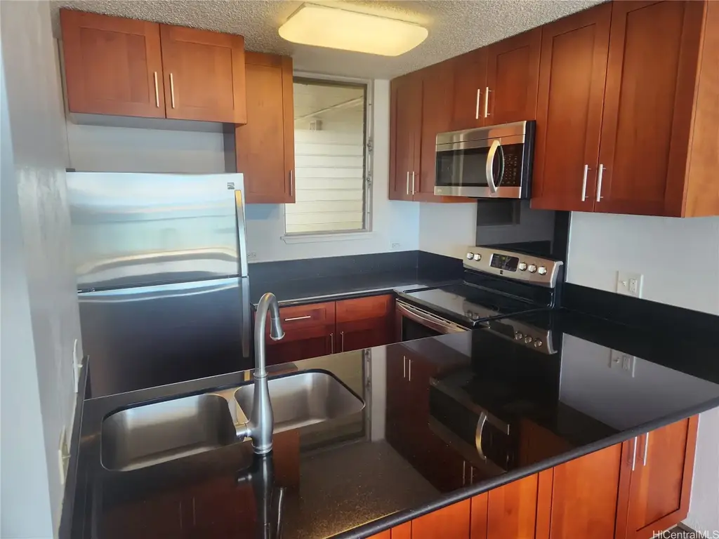 98-099 Uao Place # Ph5, Aiea