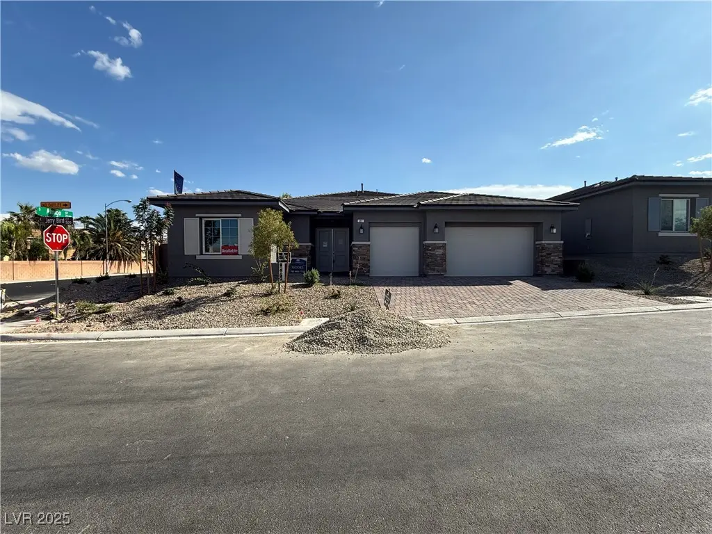 Photo of Listing #2696892