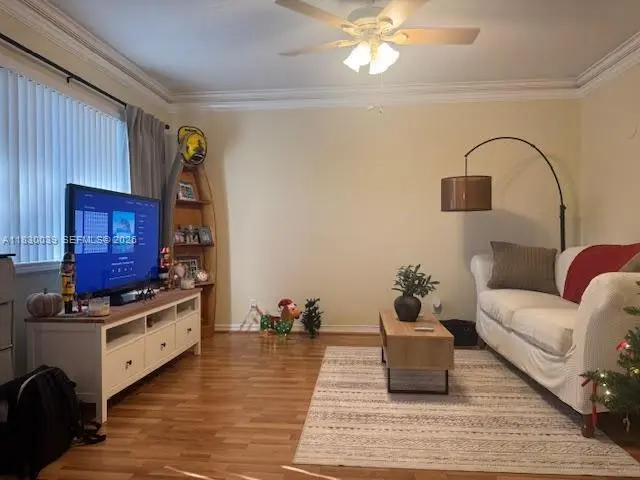 Photo of Listing #A11830039