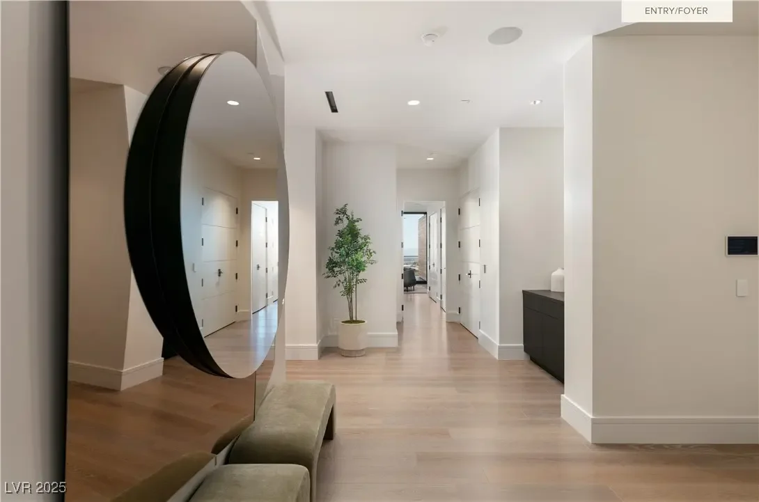 Photo of Listing #2697004