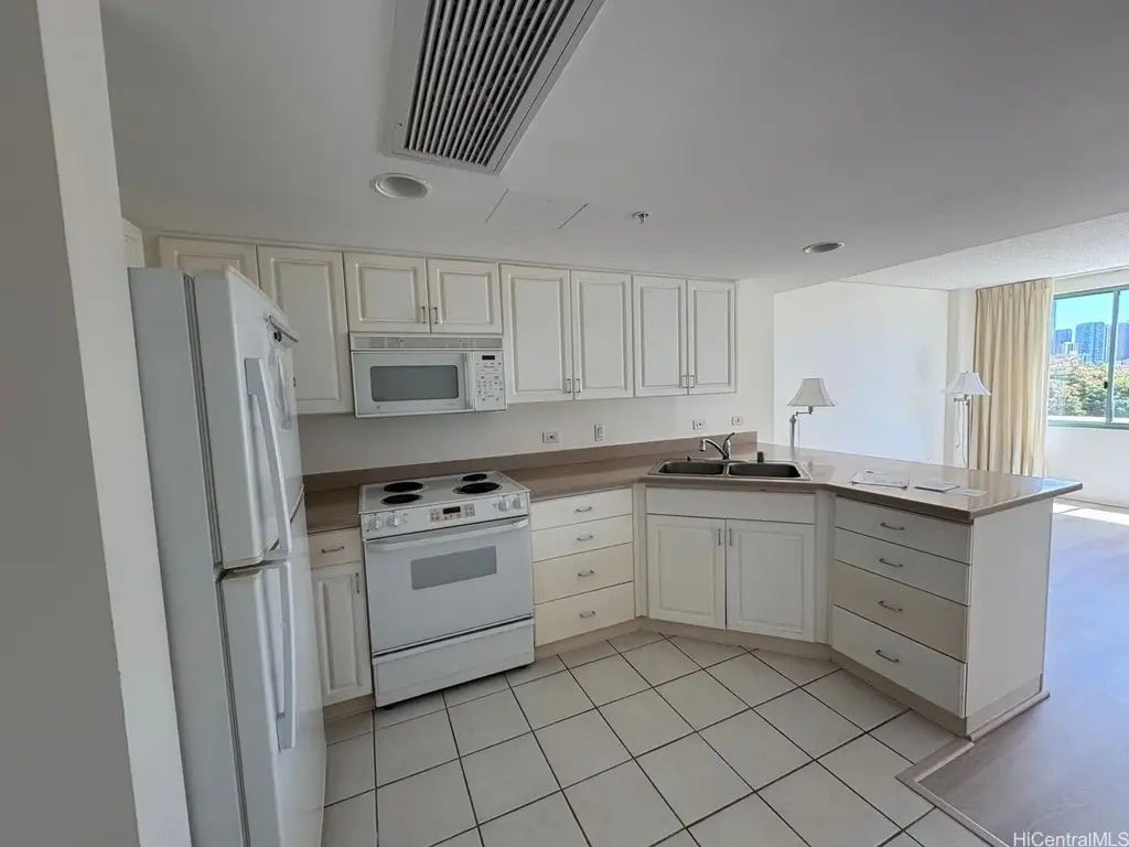 1314 Kalakaua Avenue # 304, Honolulu
