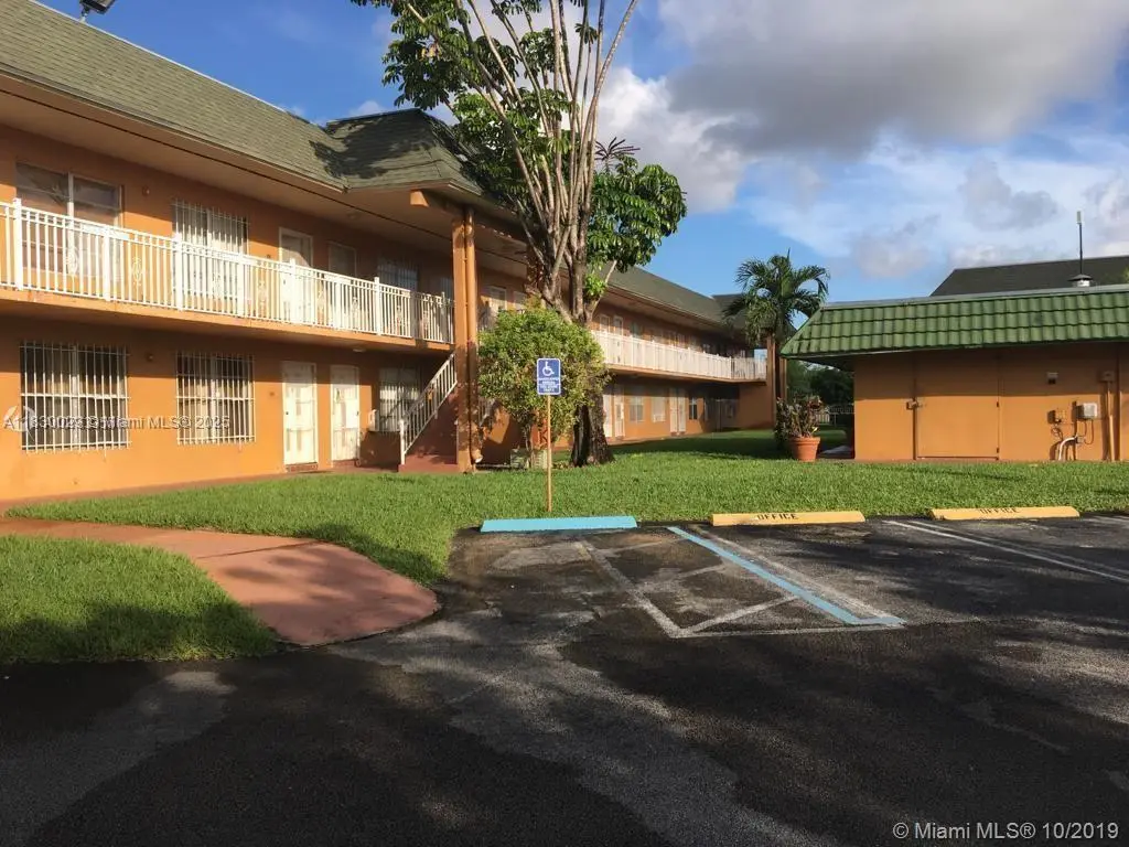 Photo of Listing #A11830029