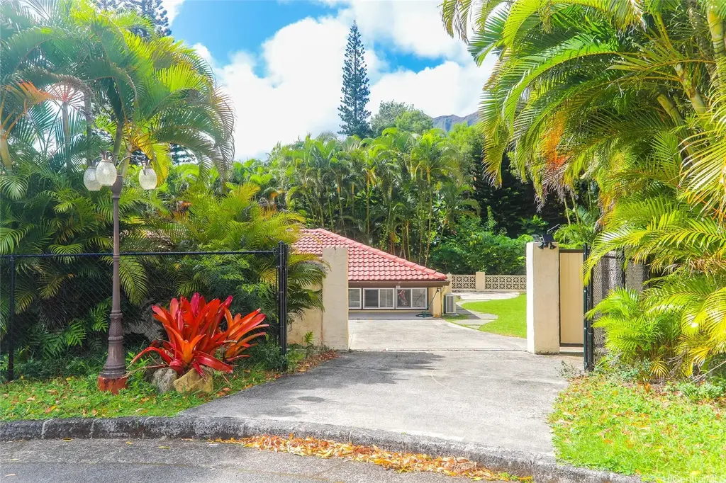1365 Kukana Place, Kailua