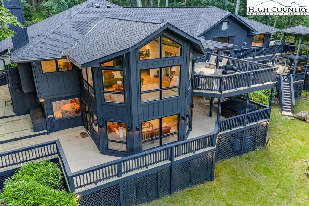 102 Ridge Drive, Linville