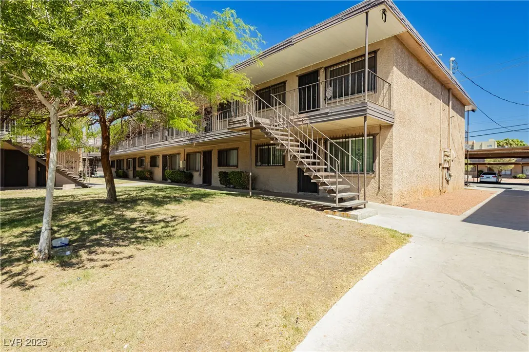 Photo of Listing #2697270