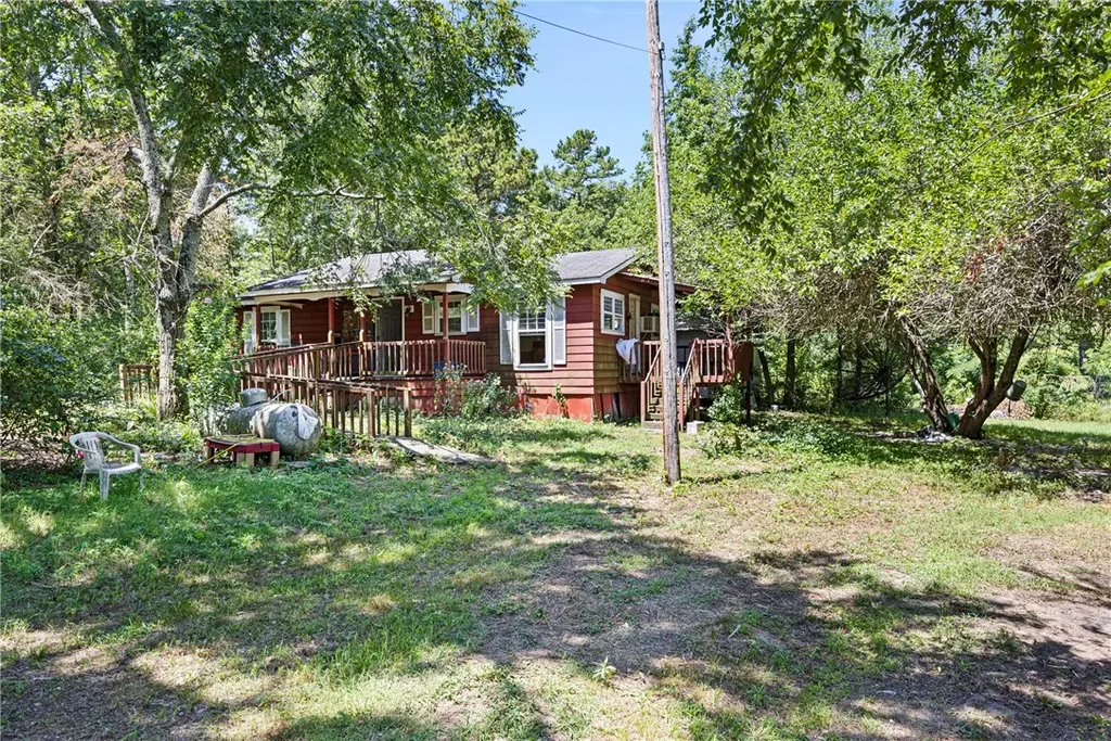 511 Eakins Road, Russellville