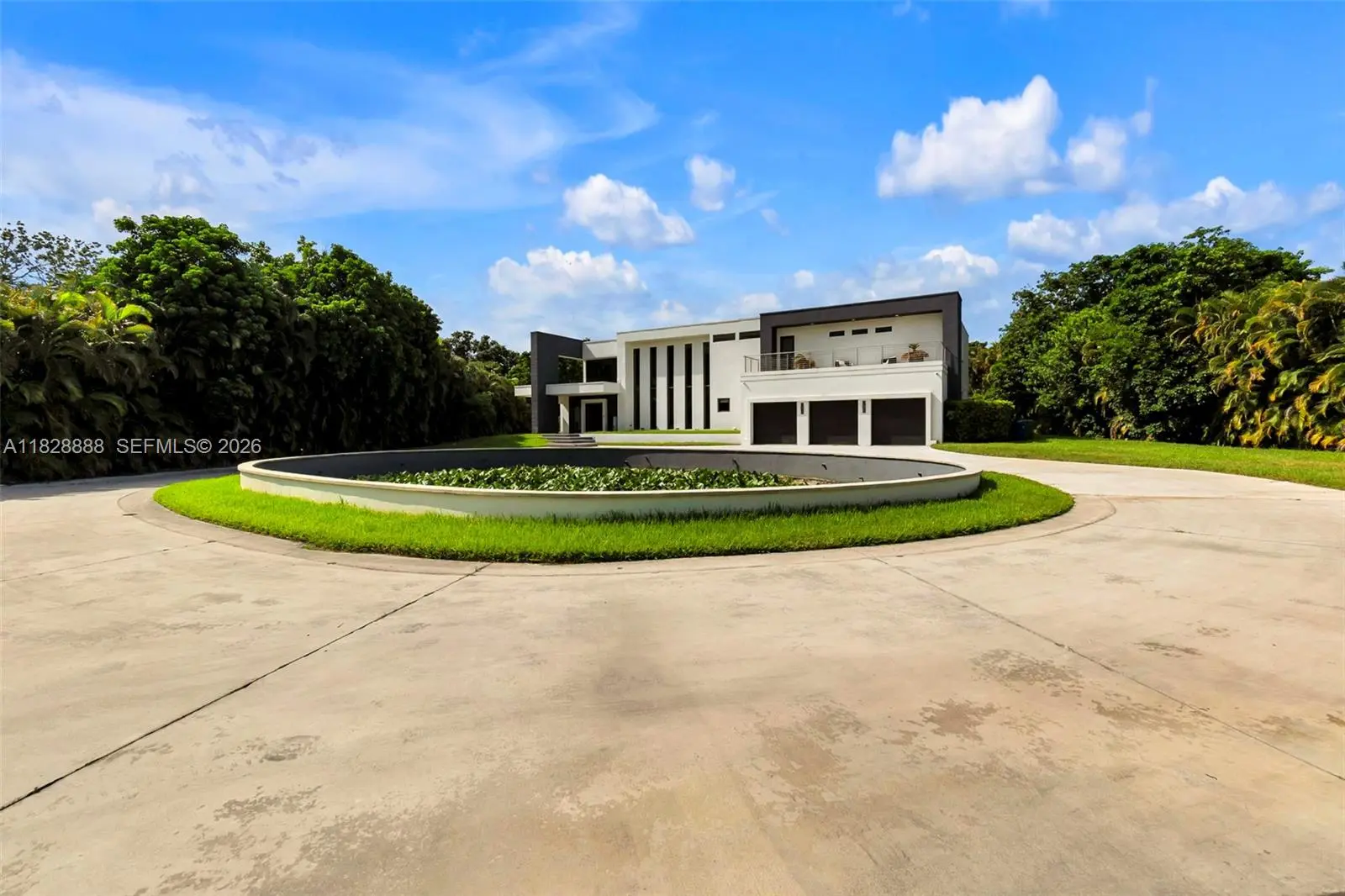 Photo of Listing #A11828888