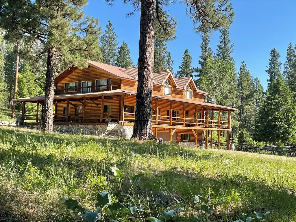 560 Hayes Creek Road, Hamilton