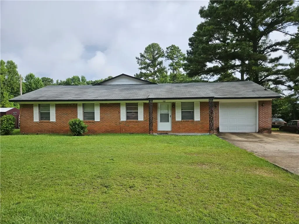 508 Hildreth, Opelika