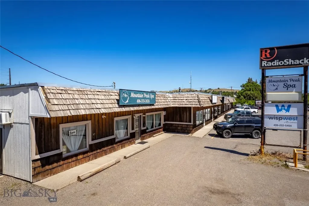 1014 W Park Street, Livingston