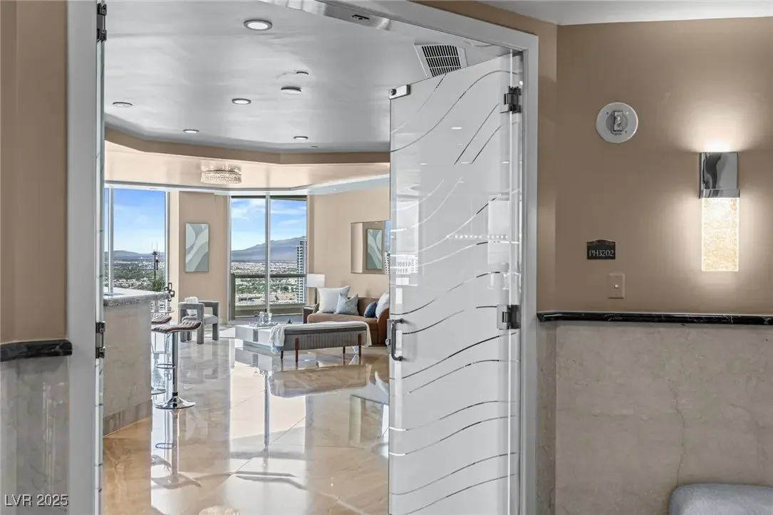 Photo of Listing #2696728