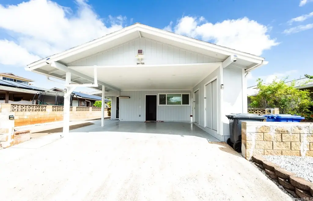 94-725 Kumau Place, Waipahu