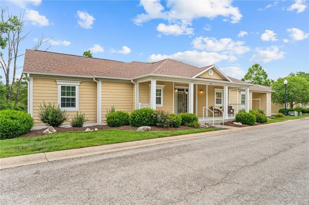 128 Mulligan Court, Branson