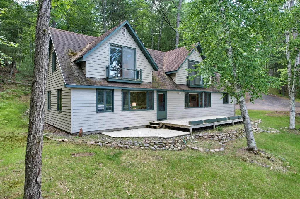 1400 Pine Crest Ct, St Germain