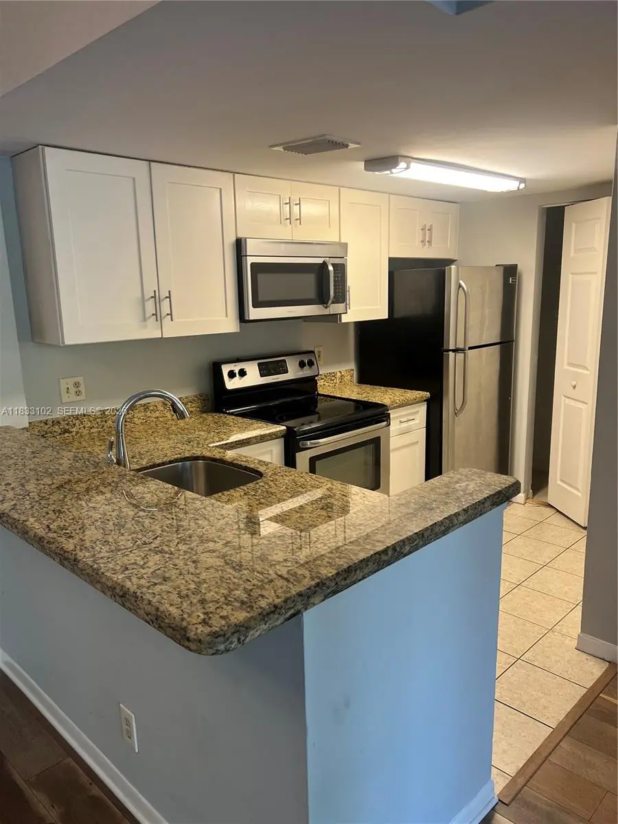 Photo of Listing #A11833102