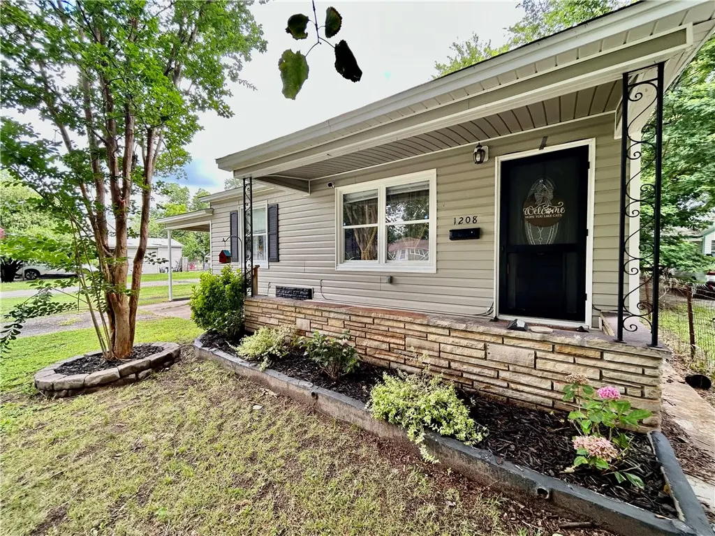 1208 Front Street, Dardanelle