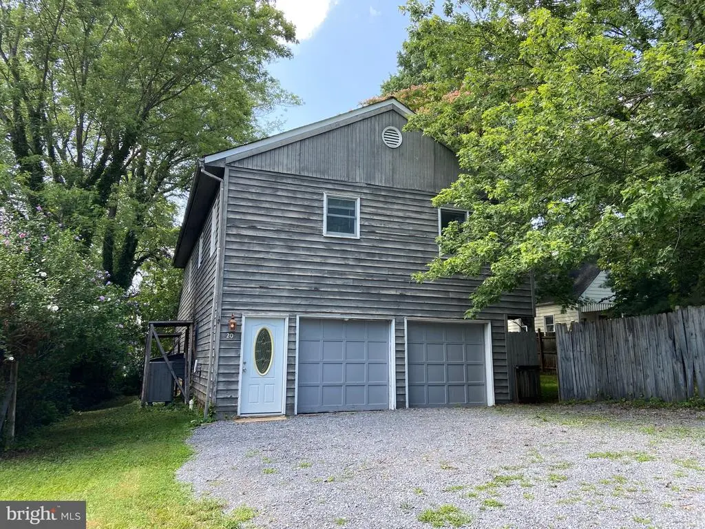 20 Calhoun St N, Warrenton