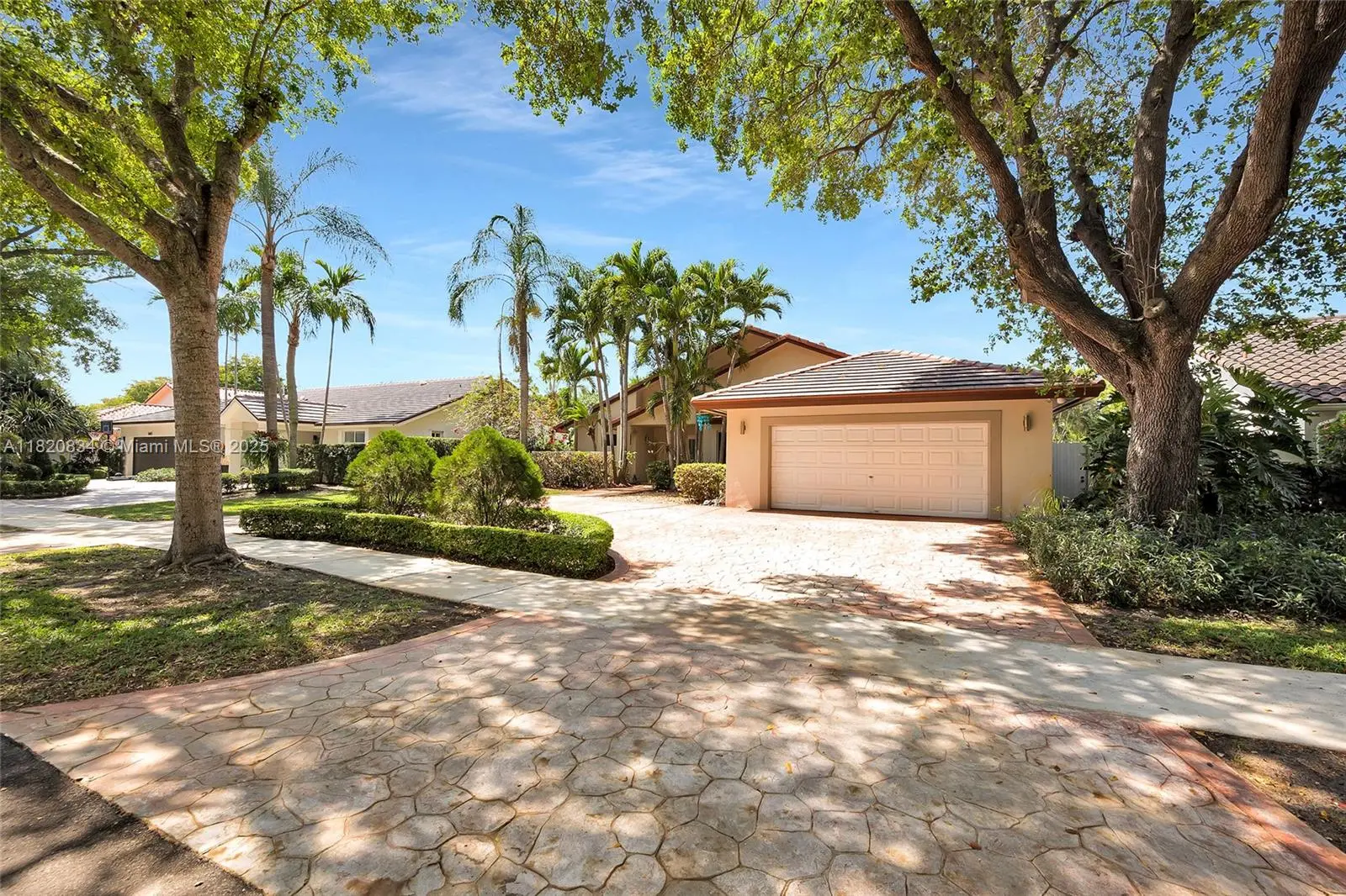 Photo of Listing #A11820834