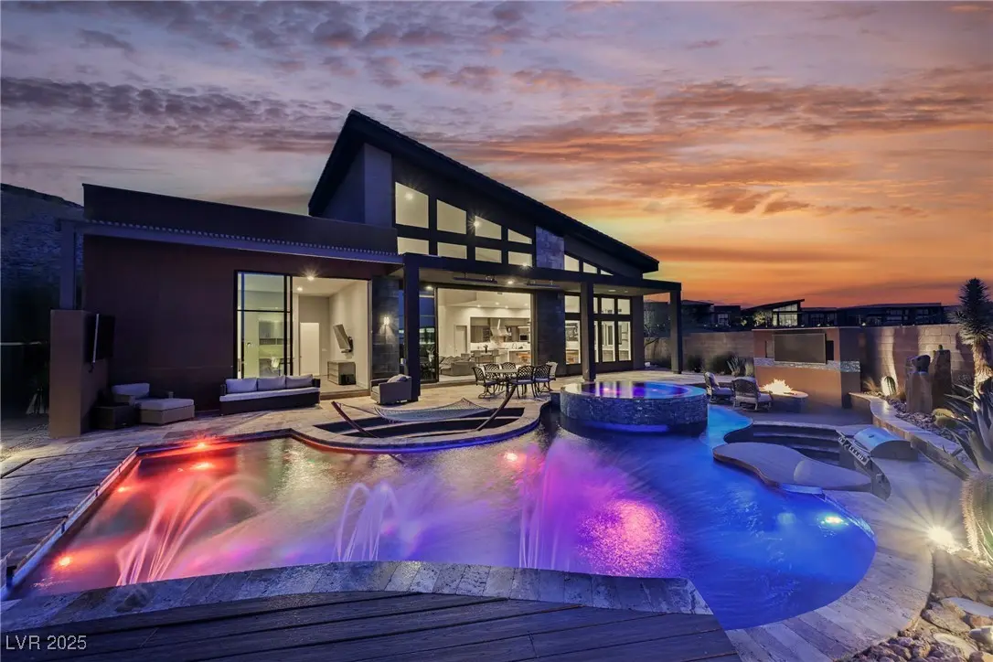 Photo of Listing #2694827